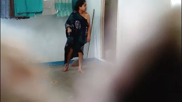 巨乳の女の子アンジェラはお尻の痛みです。 エッチ 女の子 動画