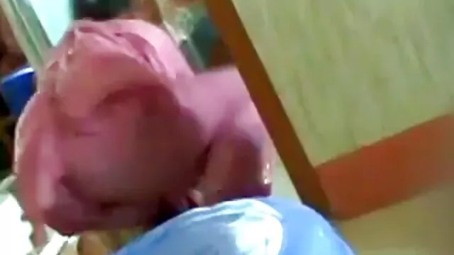 ヴェロニカは彼女の次の旅行に魅力を招待します。 えろ 女