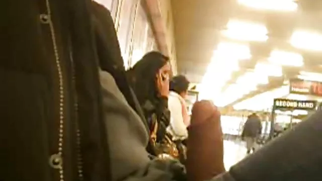 熟女は男と熱いセックスが大好きです。 素人 女性 エロ 動画