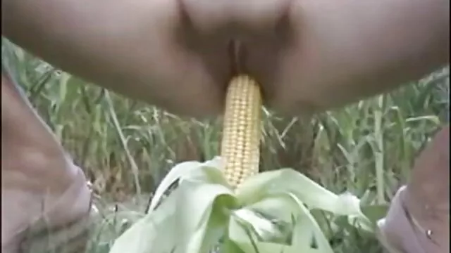 クリスティーナ 男 と 女 の エッチ な 動画