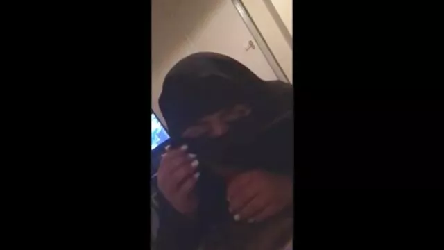華やかな金髪熟練blowjobと男 女 エロ セックス